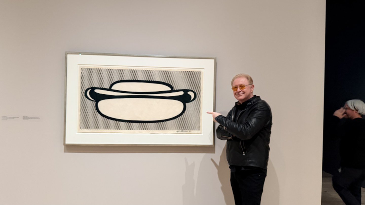 A Pop Party portrait in the Lichtenstein galleries.